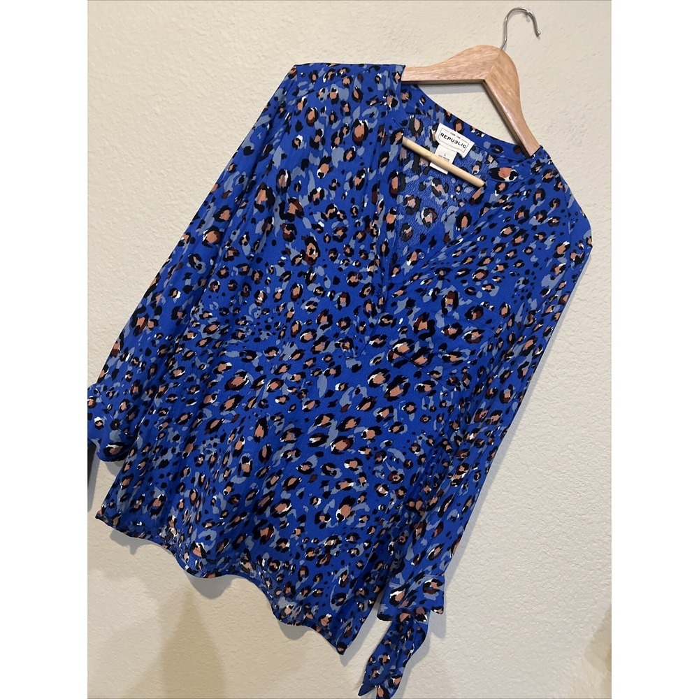 For the Republic tunic shirt Womens LARGE  leapoard BLUE viscose